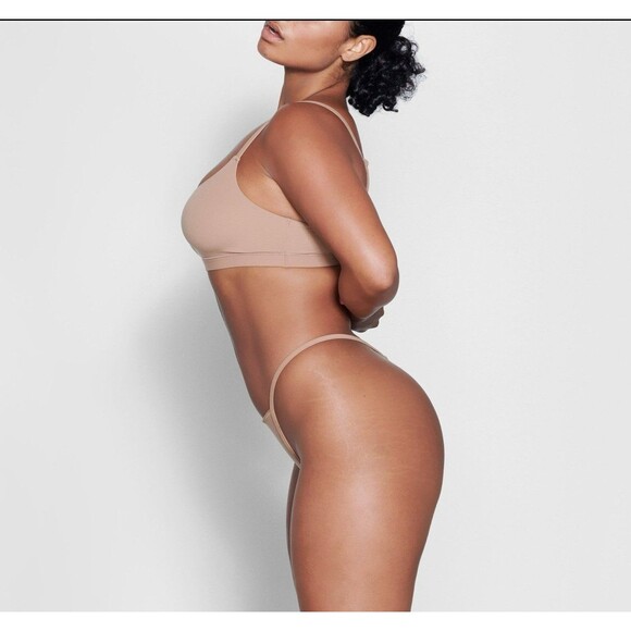 Skims NWT Camel Fits Everybody T-String Thong - Size 3x - Picture 3 of 4